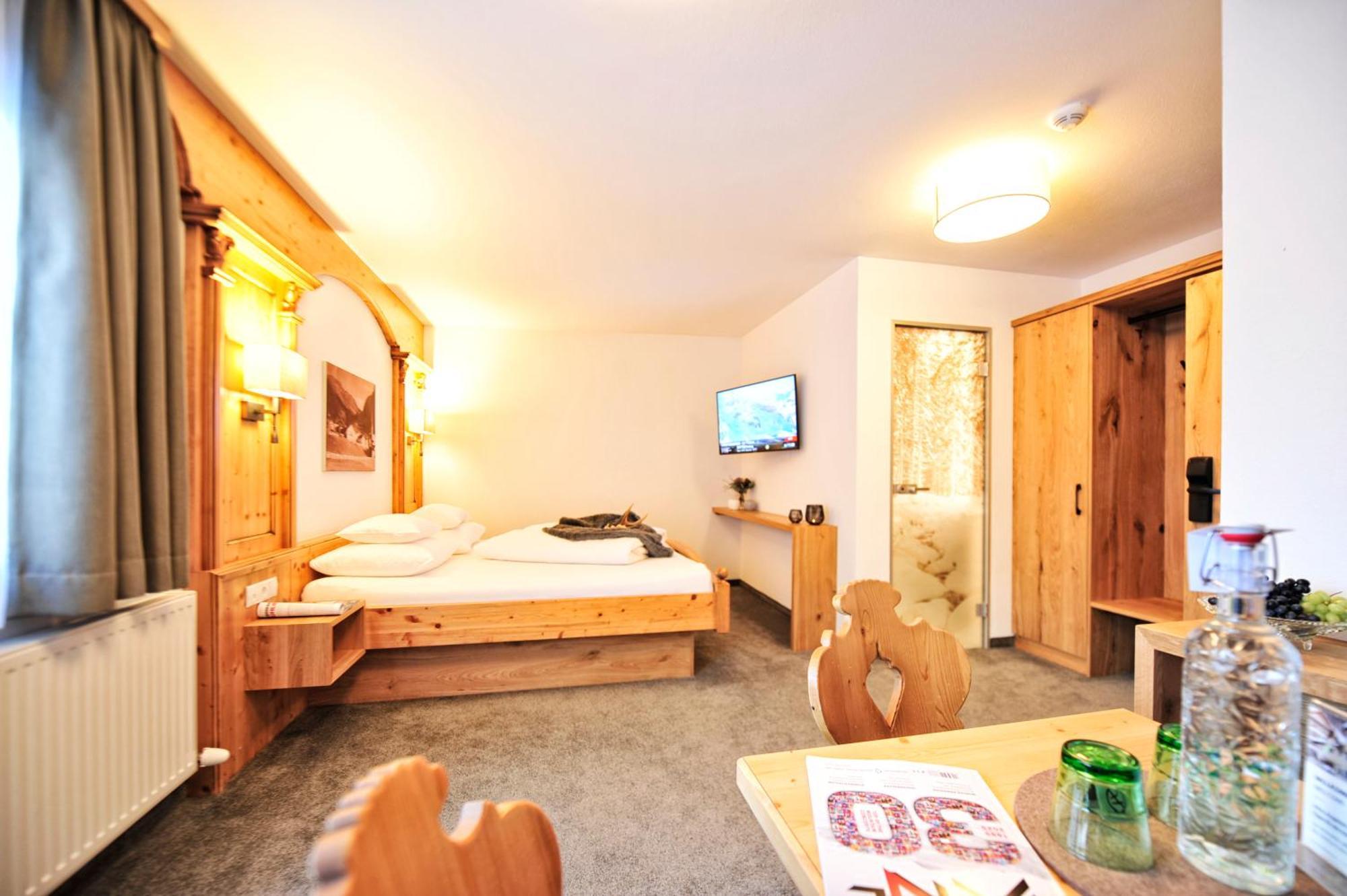 Hotel Garni Bellevue Ишгль Экстерьер фото