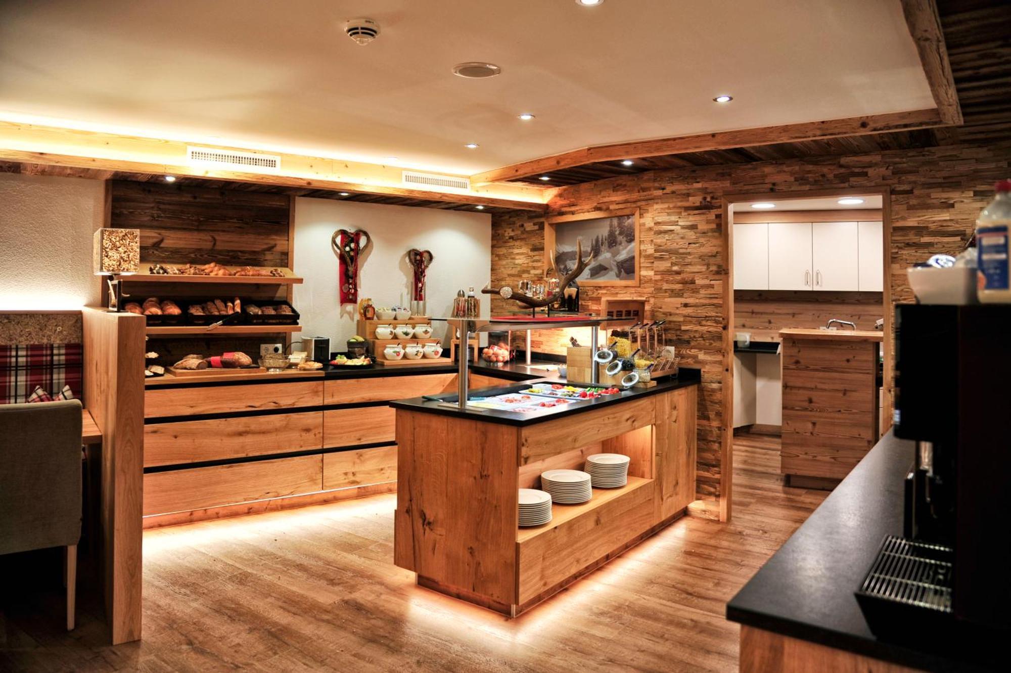 Hotel Garni Bellevue Ишгль Экстерьер фото